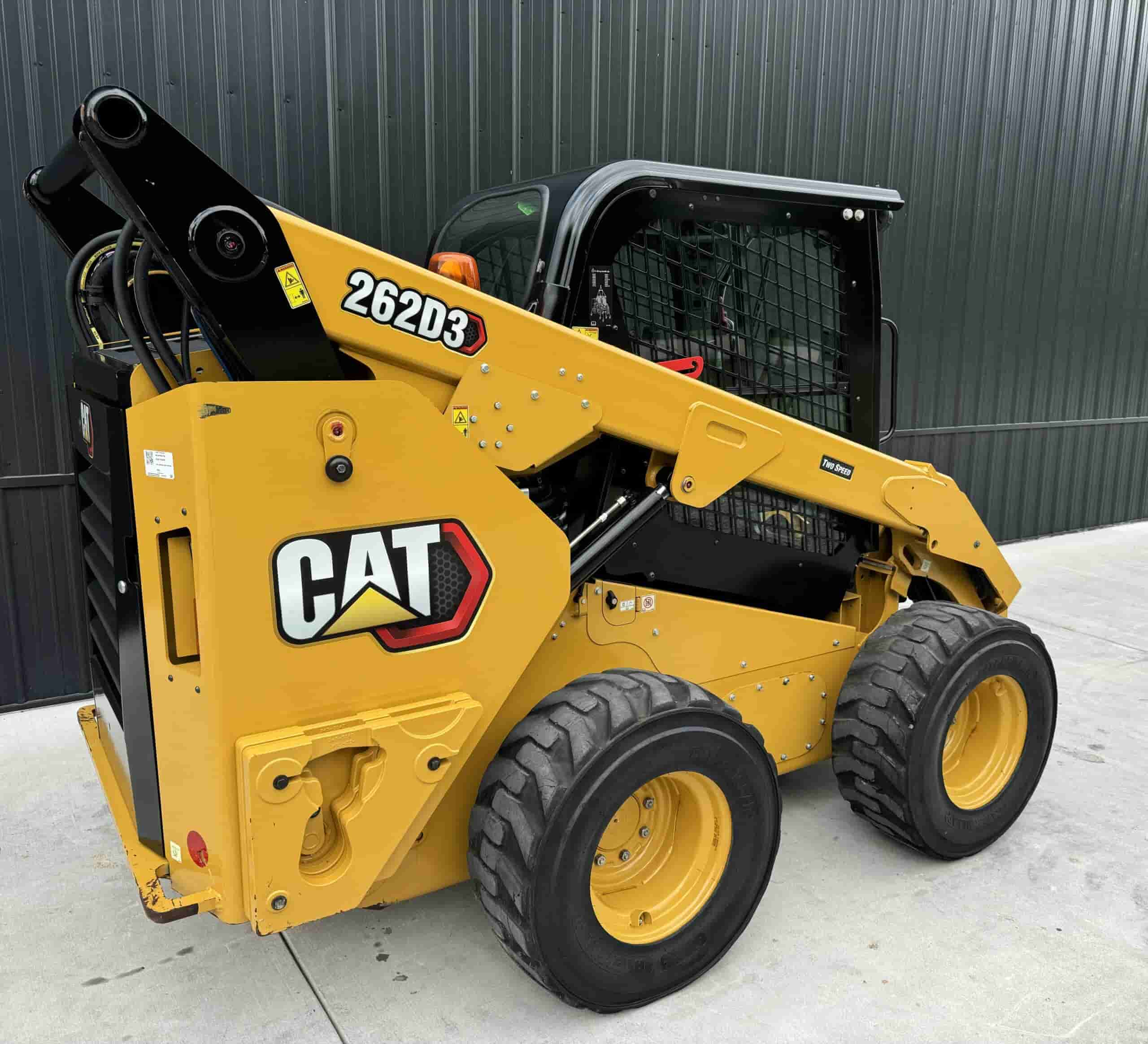 2021 CAT 262D3 CLEAN
